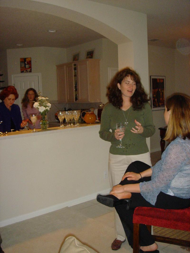 2005/02(Feb)/03(HeatherBabyShower)/800x600_2005-02-12 15-16-34.JPG